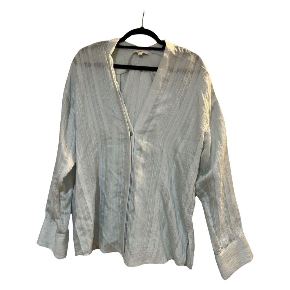 Vince size large button down light blue shirt perfect condition